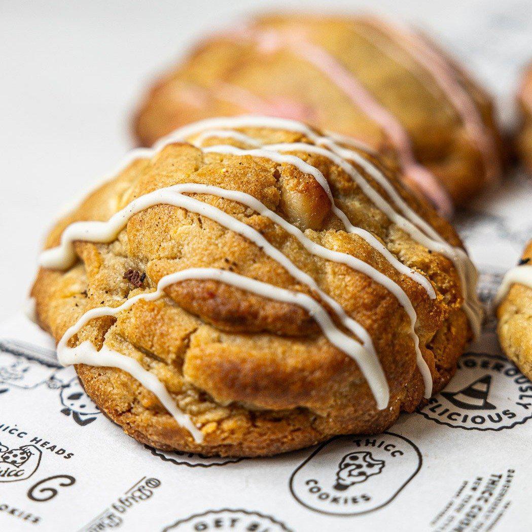White Choc Macadamia- BIGG Brownies & THICC Cookies - New York Style Cookies